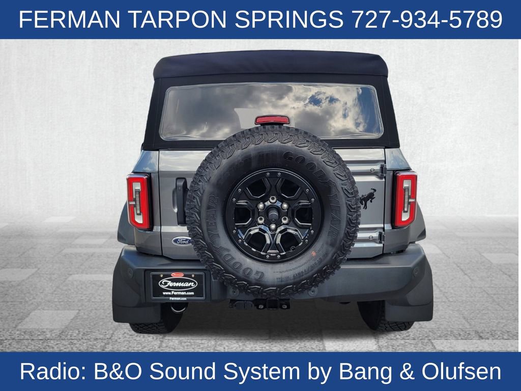 2022 Ford Bronco Base photo 5
