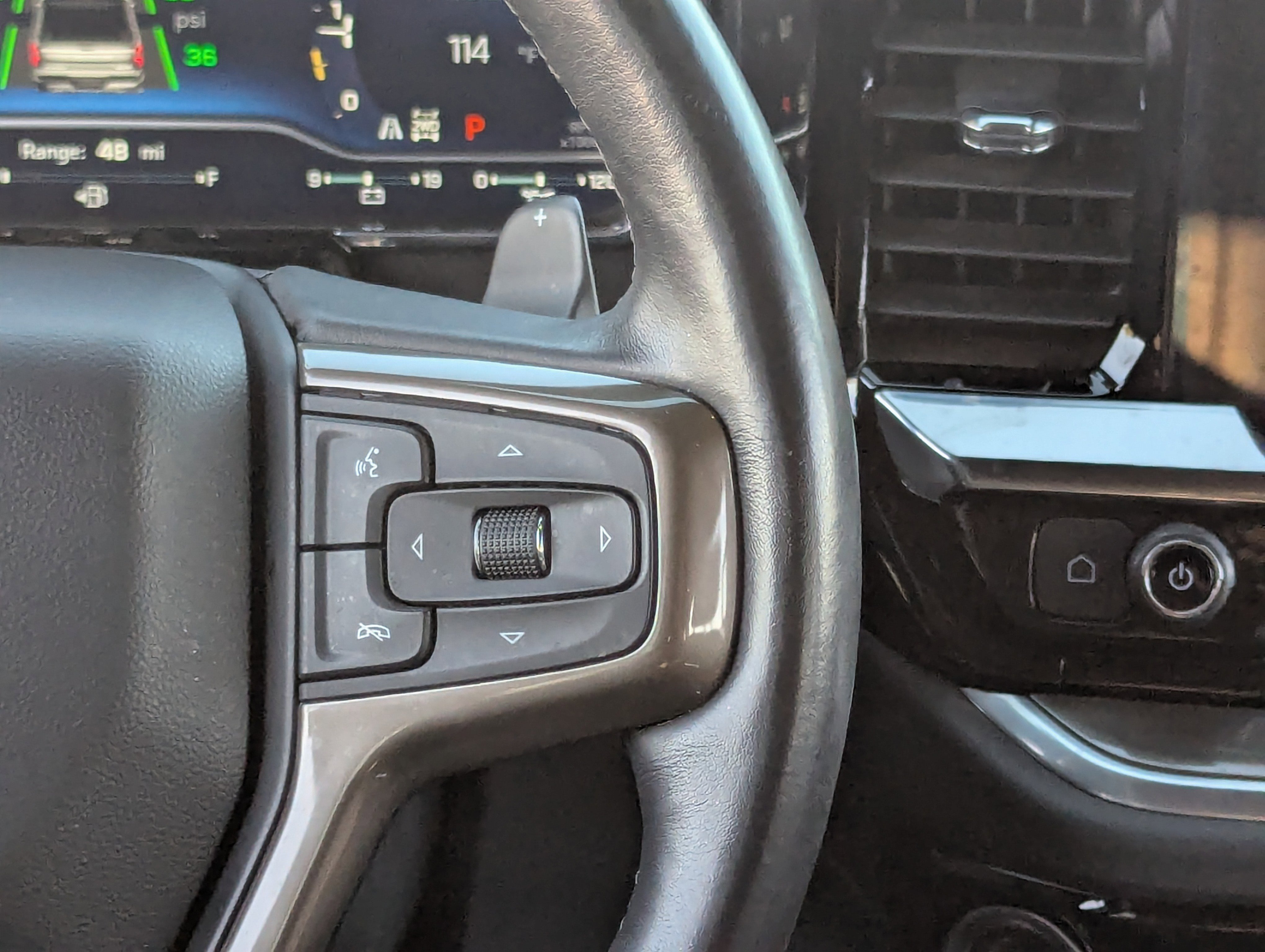 2022 Chevrolet Silverado 1500 High Country photo 3
