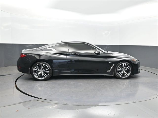 2018 Infiniti Q60 3.0t Luxe photo 26
