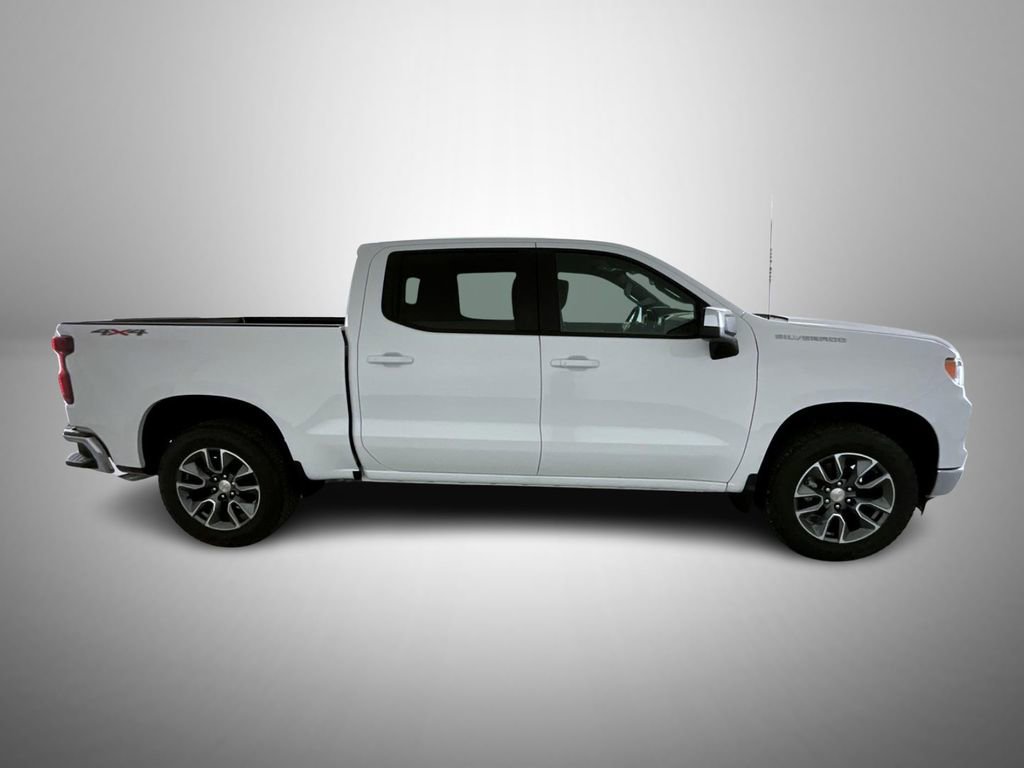 2026 Chevrolet Silverado 1500 LT photo 4