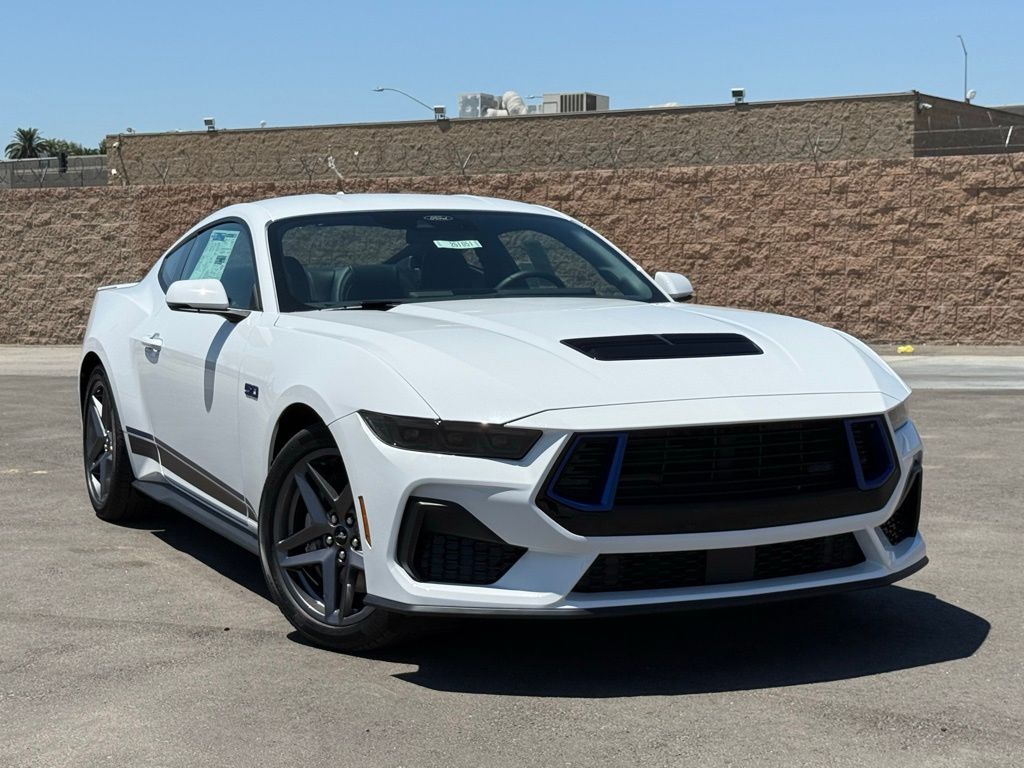 2025 Ford Mustang GT Premium photo 2