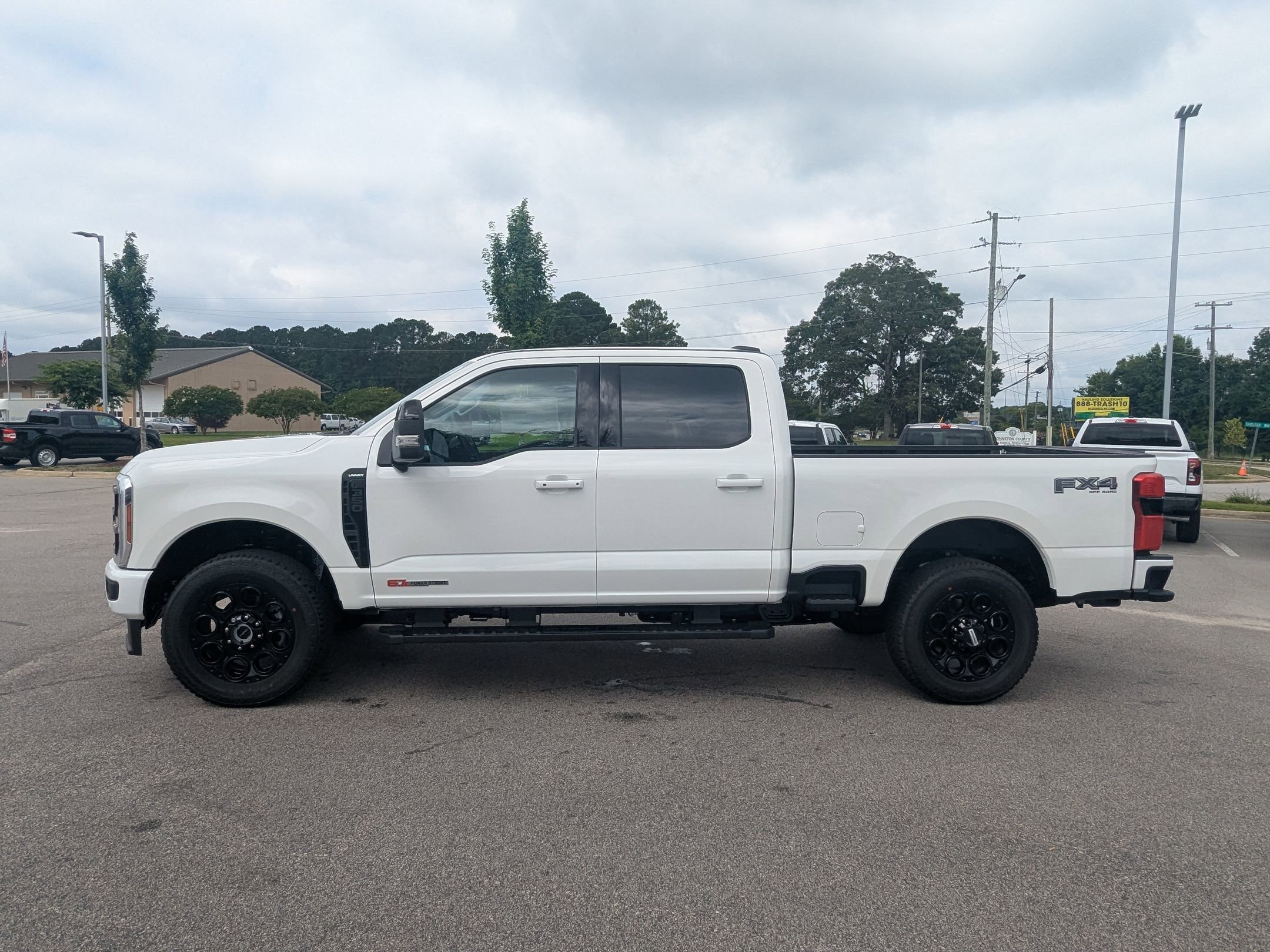 2025 Ford F-350 Lariat photo 10