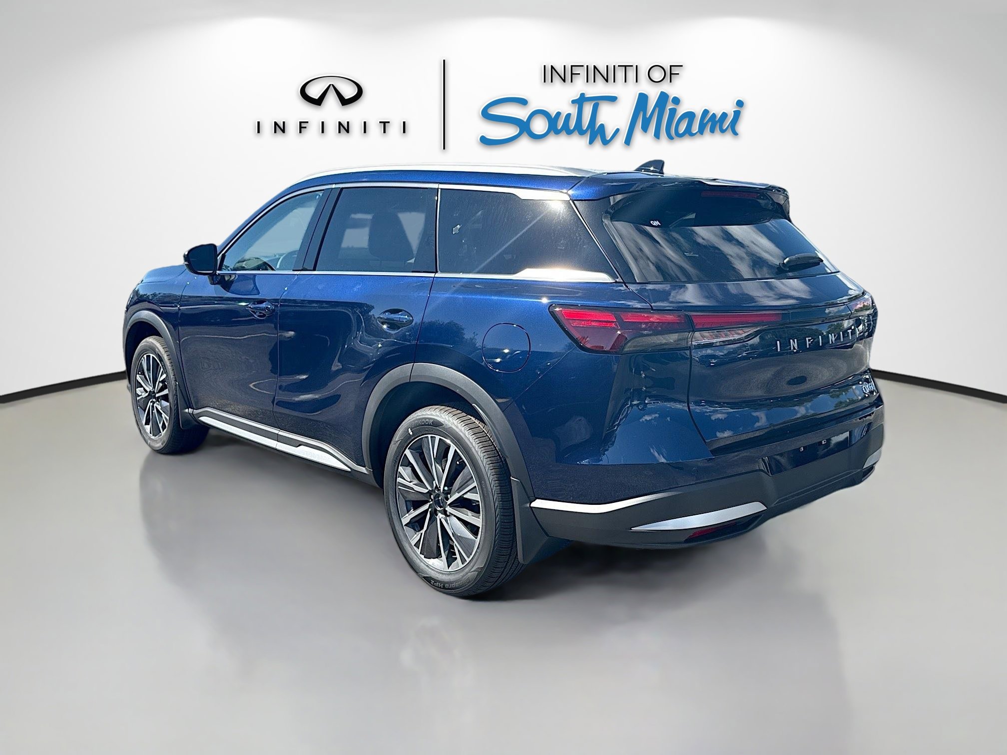 2026 Infiniti QX60 Luxe photo 4