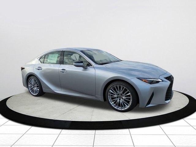 2025 Lexus IS 300's photo