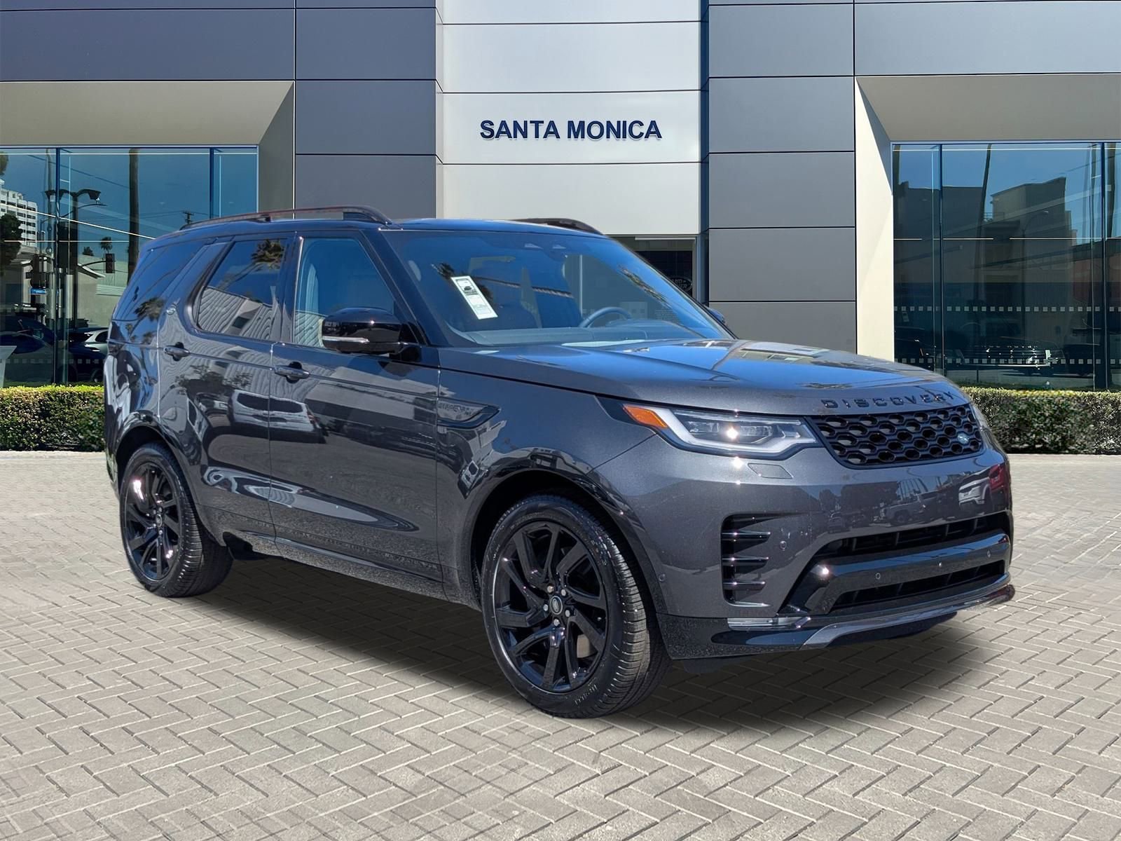 2025 Land Rover Discovery SE photo 7