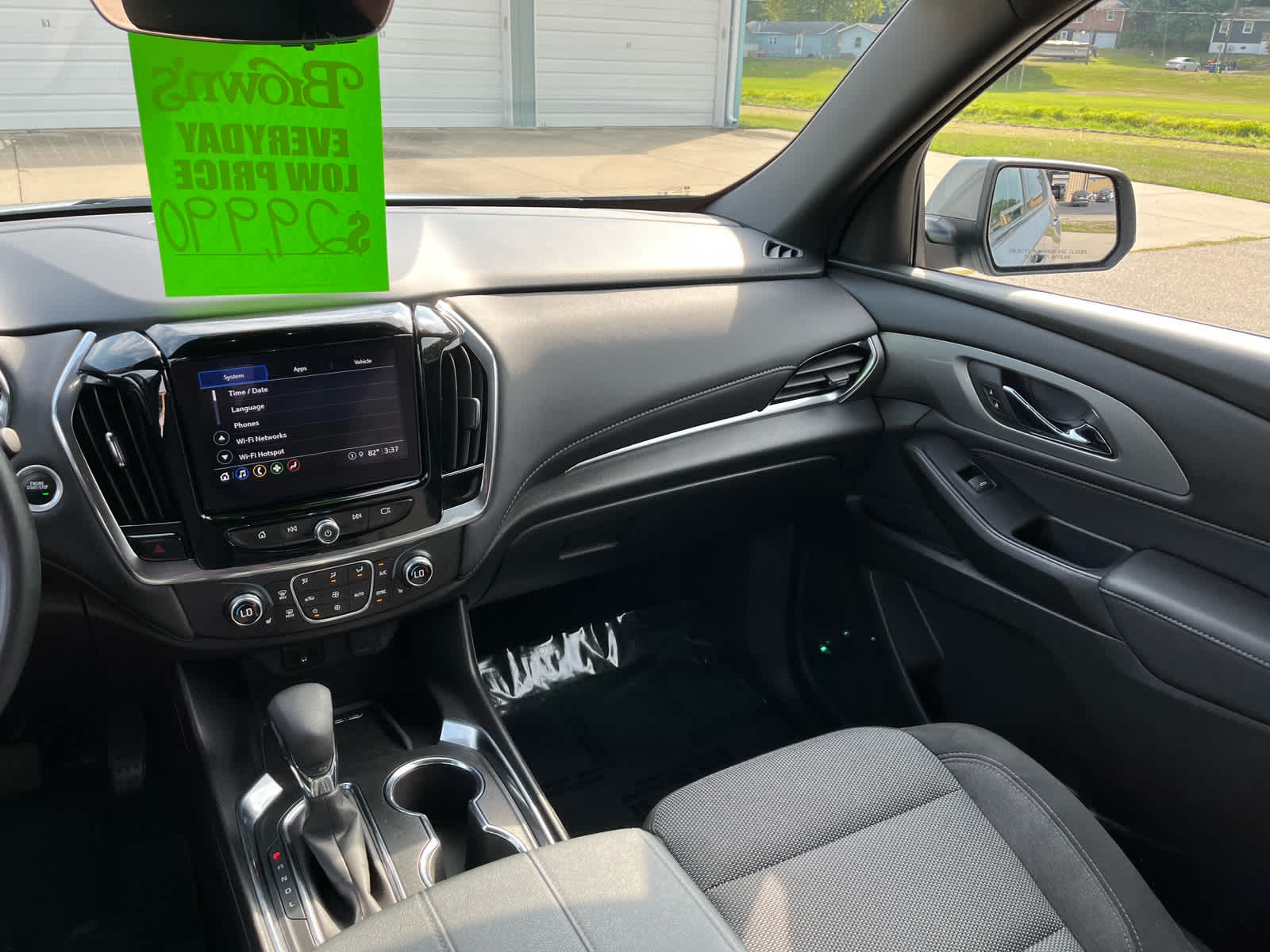 2023 Chevrolet Traverse Cloth photo 25
