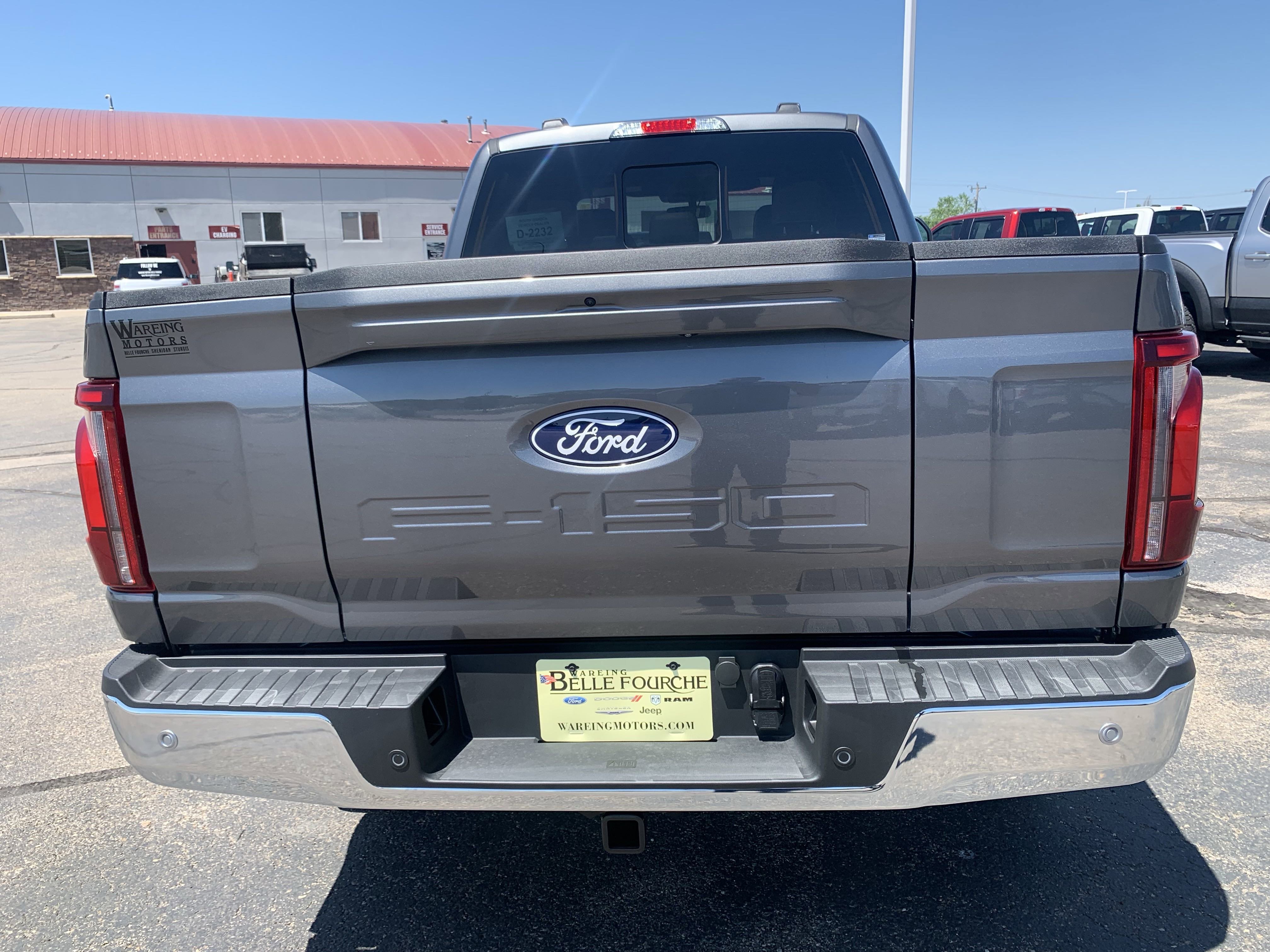 2025 Ford F-150 Lariat photo 2