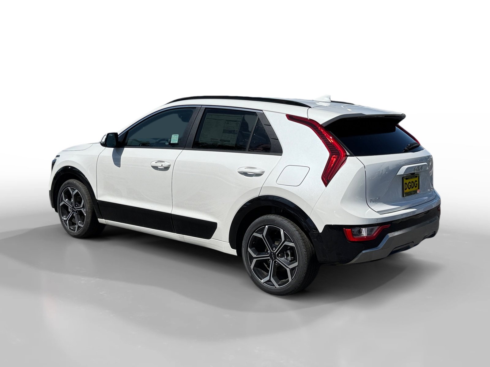 2025 Kia Niro EX Touring photo 2