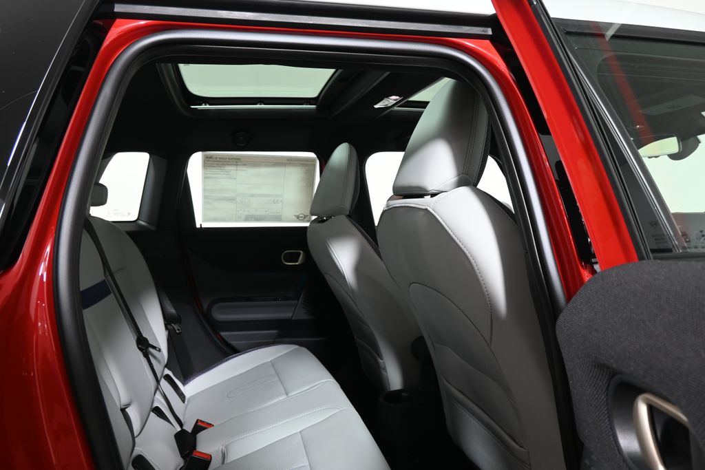 2026 Mini Cooper Hardtop 4 Door Signature photo 18