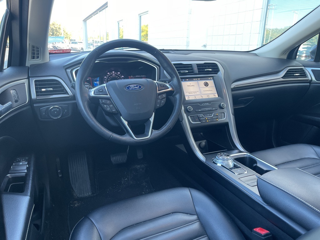 2019 Ford Fusion SEL photo 13
