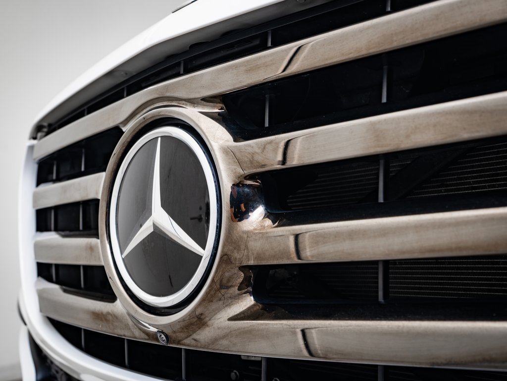 2024 Mercedes Benz GLS 450 4MATIC photo 3