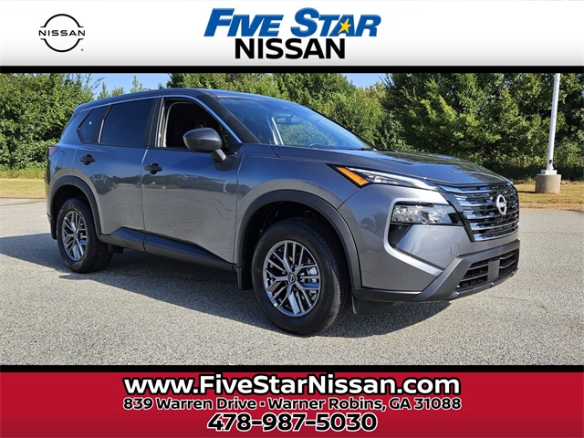 2026 Nissan Rogue S's photo