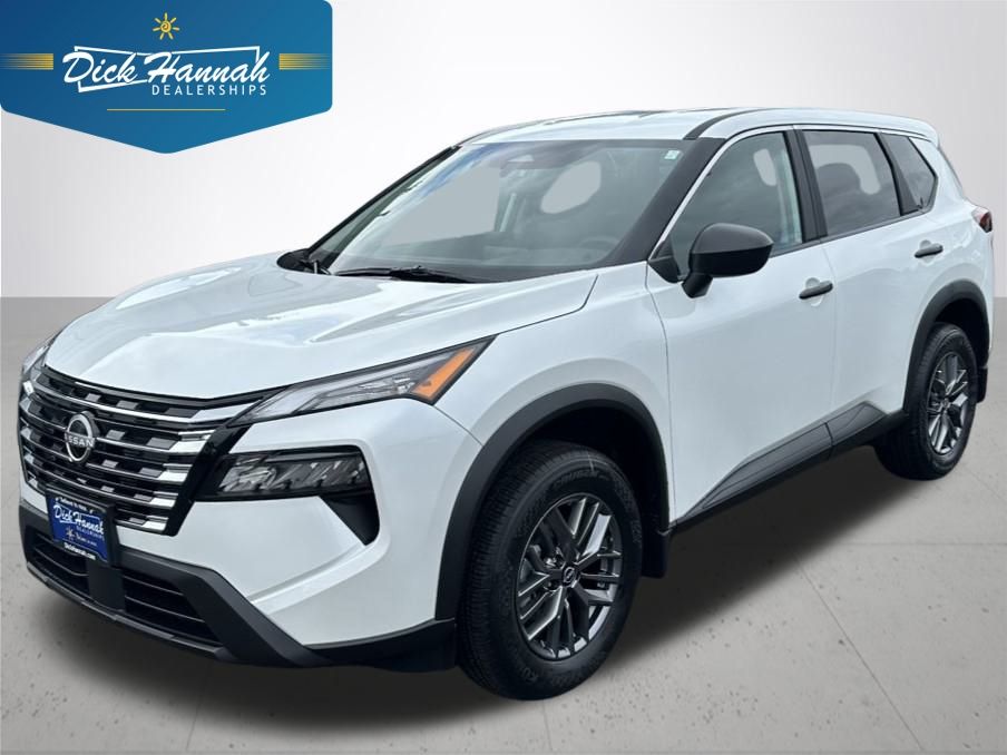 2025 Nissan Rogue S's photo