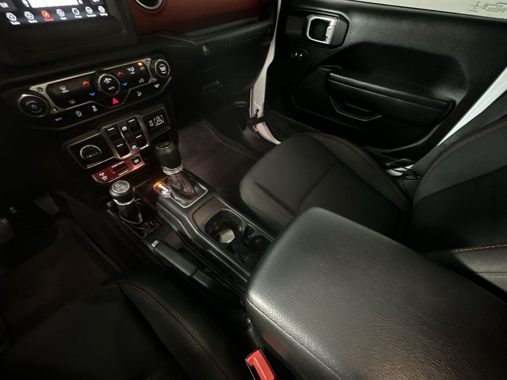 2020 Jeep Wrangler Unlimited Rubicon photo 21
