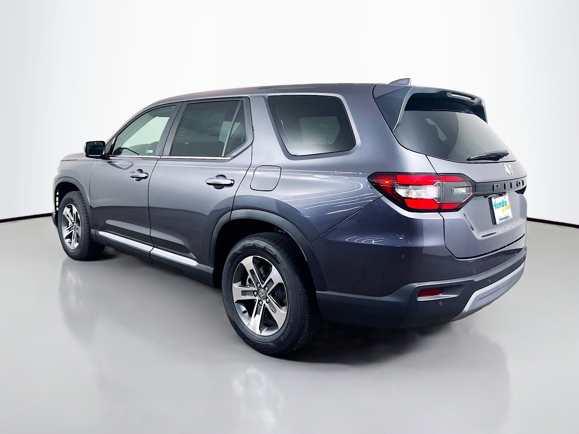 2025 Honda Pilot EX-L photo 3