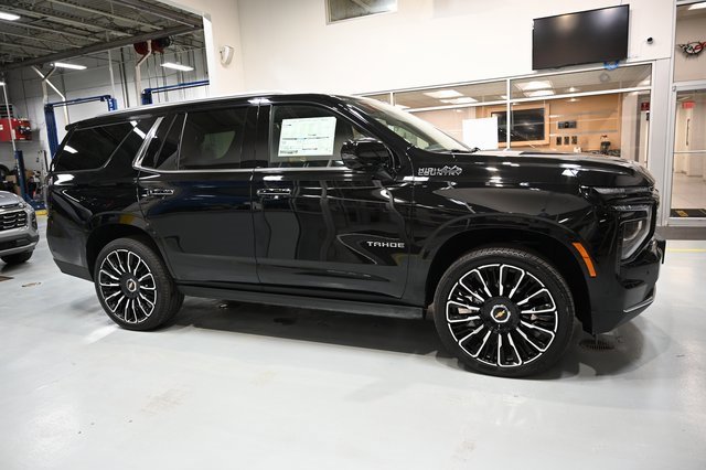 2026 Chevrolet Tahoe High Country photo 3