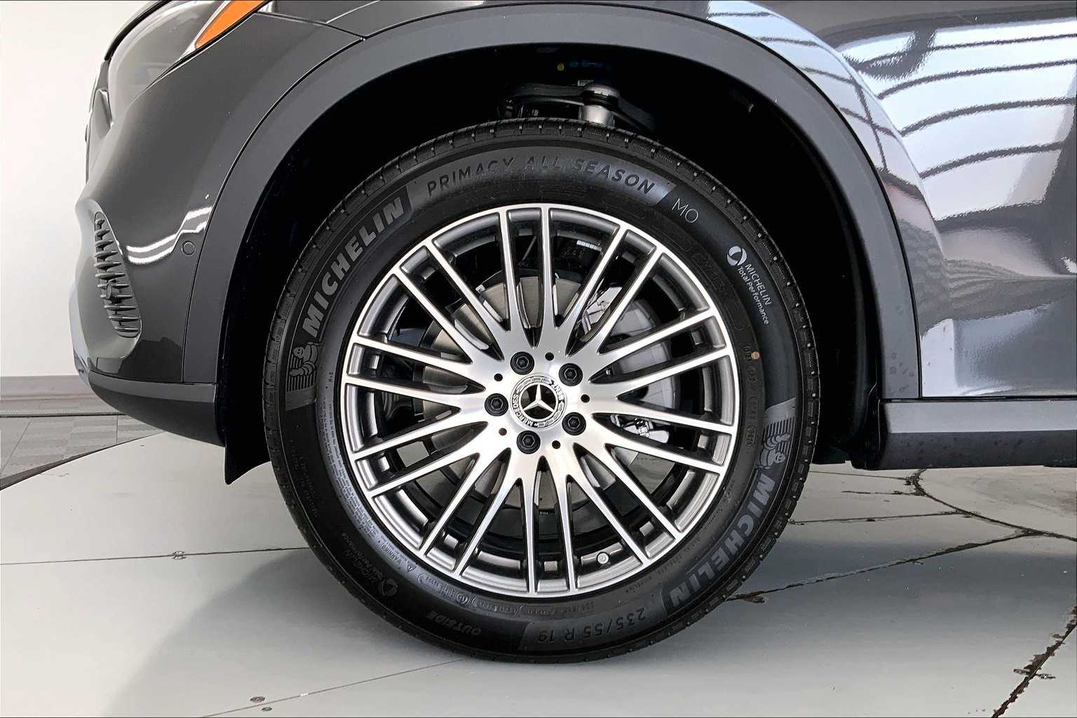2026 Mercedes Benz GLC 300 4MATIC photo 8