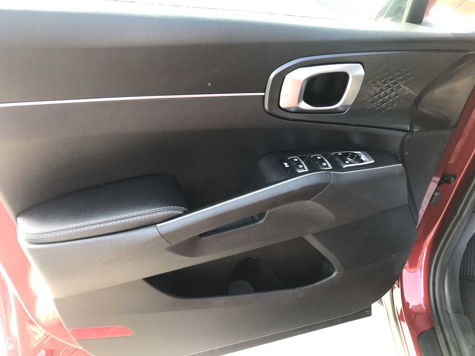 2023 Kia Sorento LX photo 12