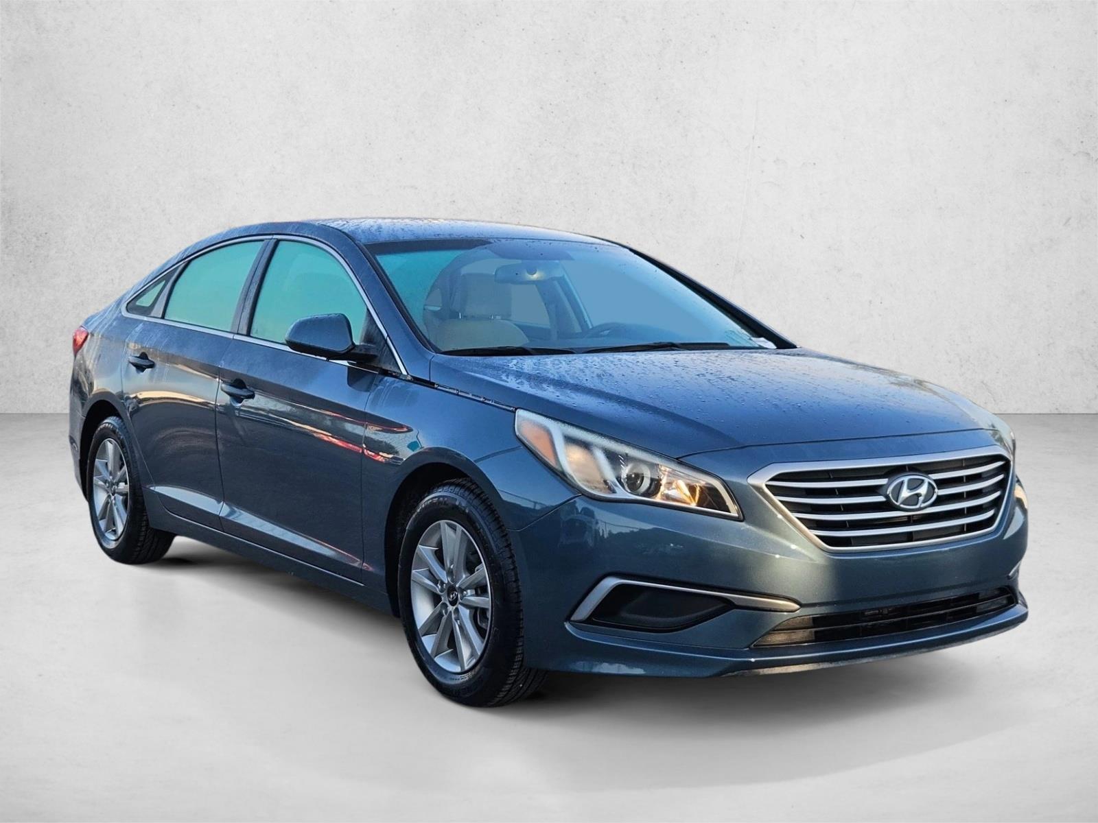 2016 Hyundai Sonata SE photo 3