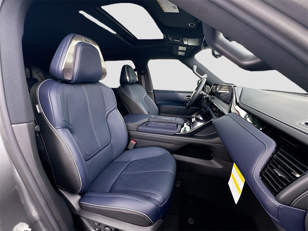 2026 Infiniti QX80 Sensory photo 28