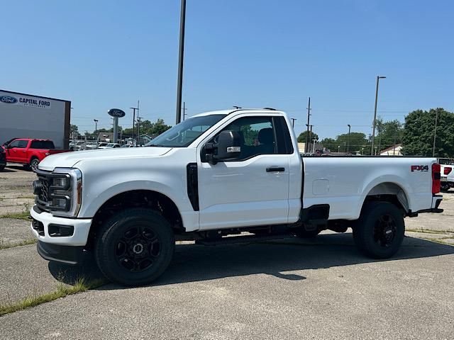 2025 Ford F-350 XL photo 2