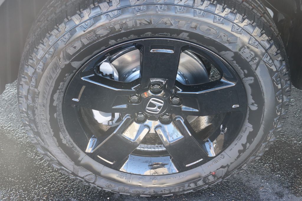 2026 Honda Ridgeline Black Edition photo 9