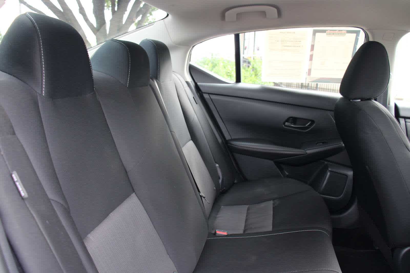 2025 Nissan Sentra SV photo 35