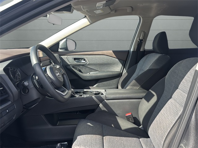 2023 Nissan Rogue SV photo 10