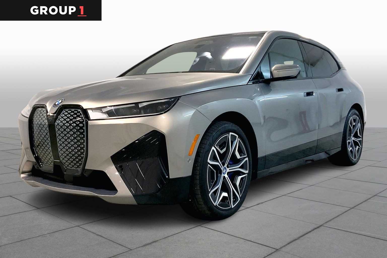 2023 BMW iX Base's photo