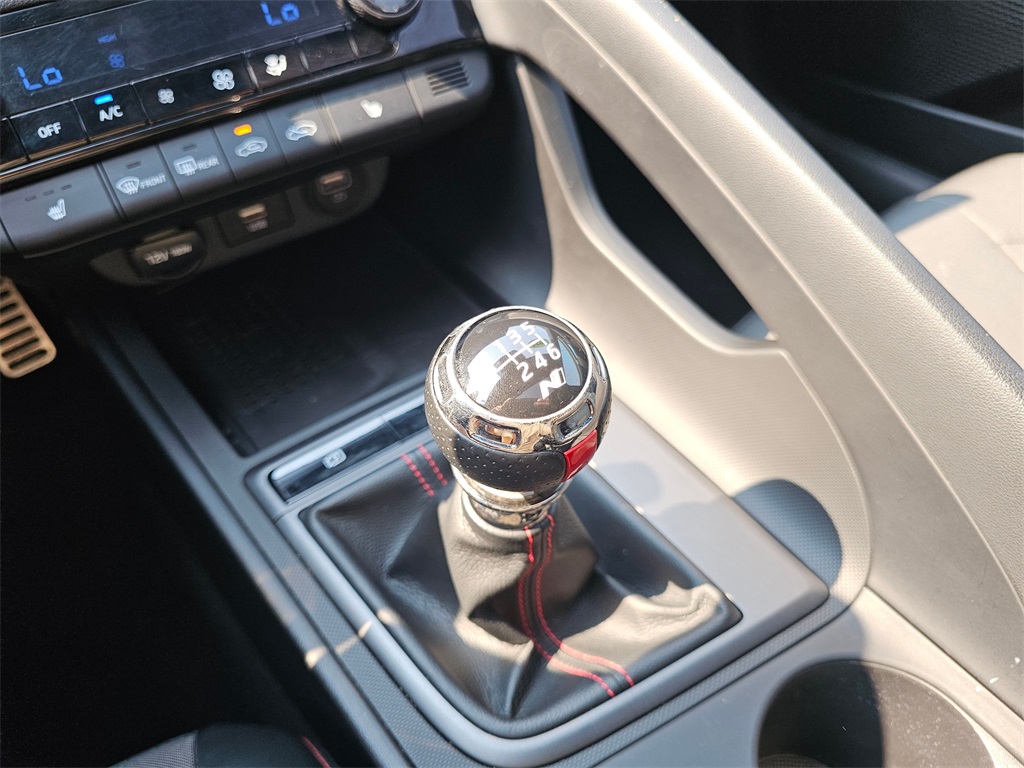 2021 Hyundai Elantra N Line photo 26