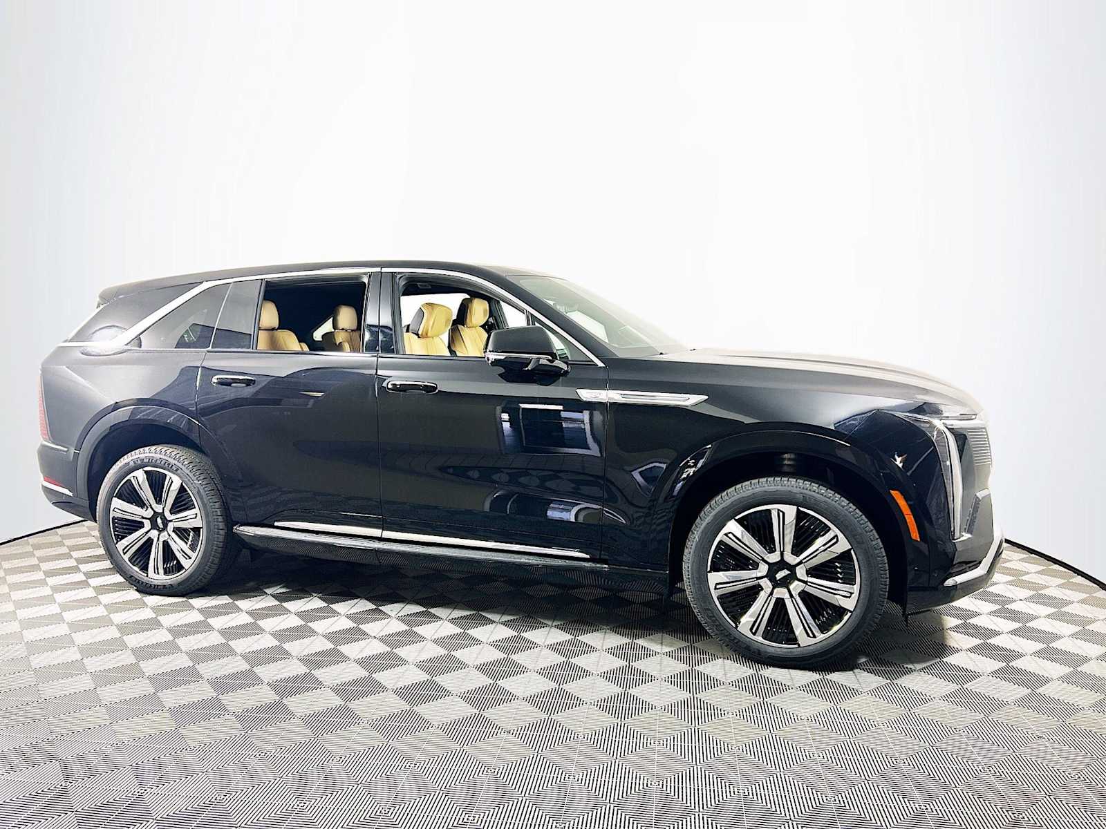 2025 Cadillac Escalade IQ Luxury photo 2