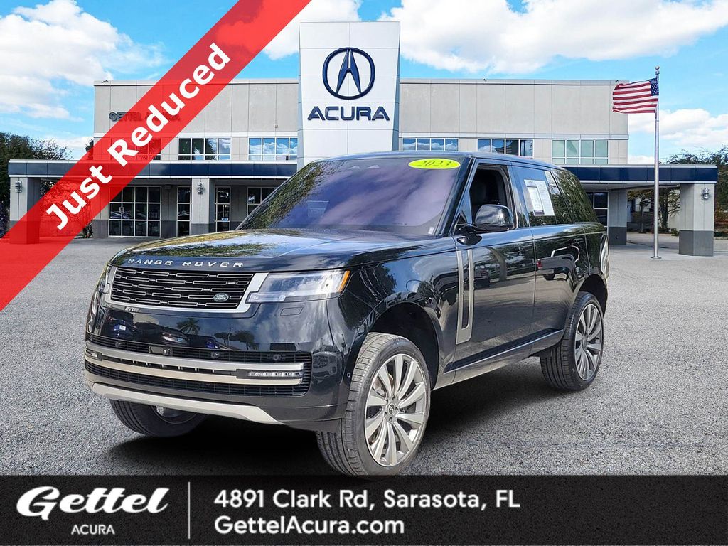 2023 Land Rover Range Rover SE's photo