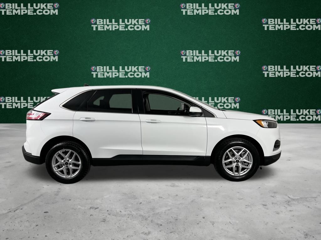 2024 Ford Edge SEL photo 2