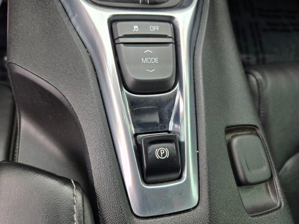 2016 Chevrolet Camaro 2SS photo 26