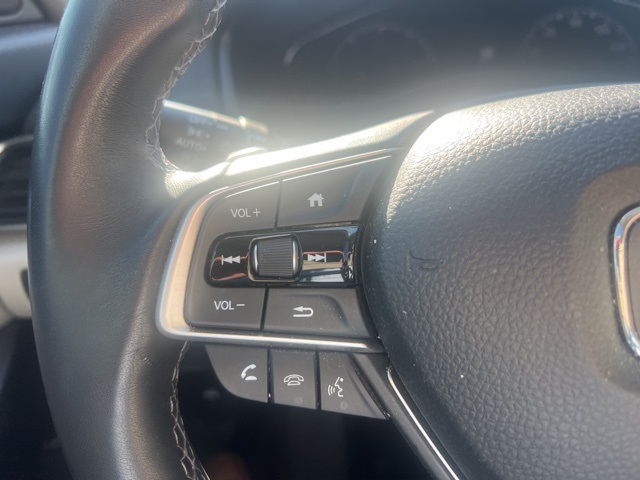 2022 Honda Accord Touring 2.0T photo 21