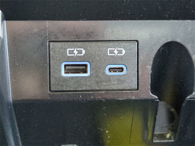 2024 Toyota Tundra SR5 photo 18