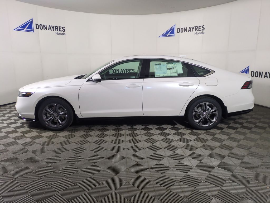 2025 Honda Accord Hybrid EX-L photo 2