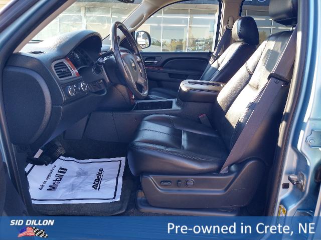 2011 Chevrolet Tahoe LT photo 3