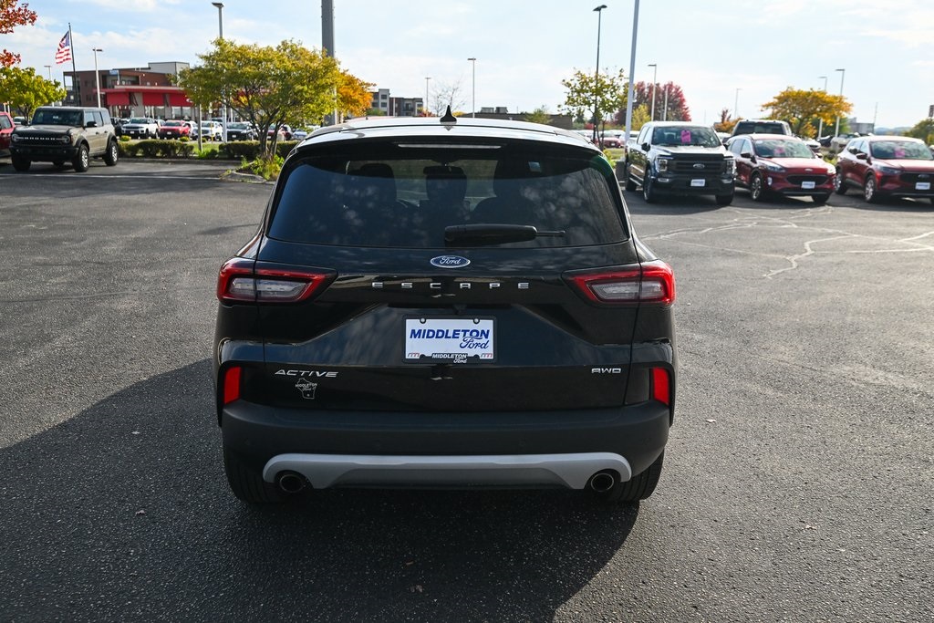 2023 Ford Escape Active photo 3