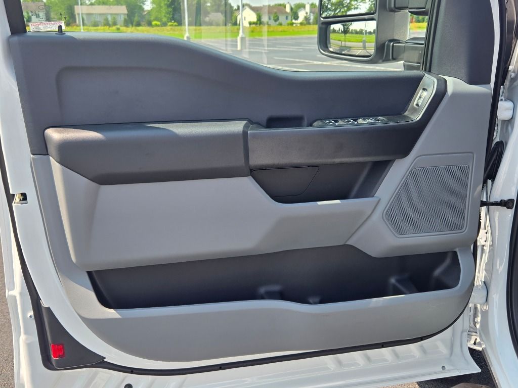 2025 Ford F-250 XL photo 15