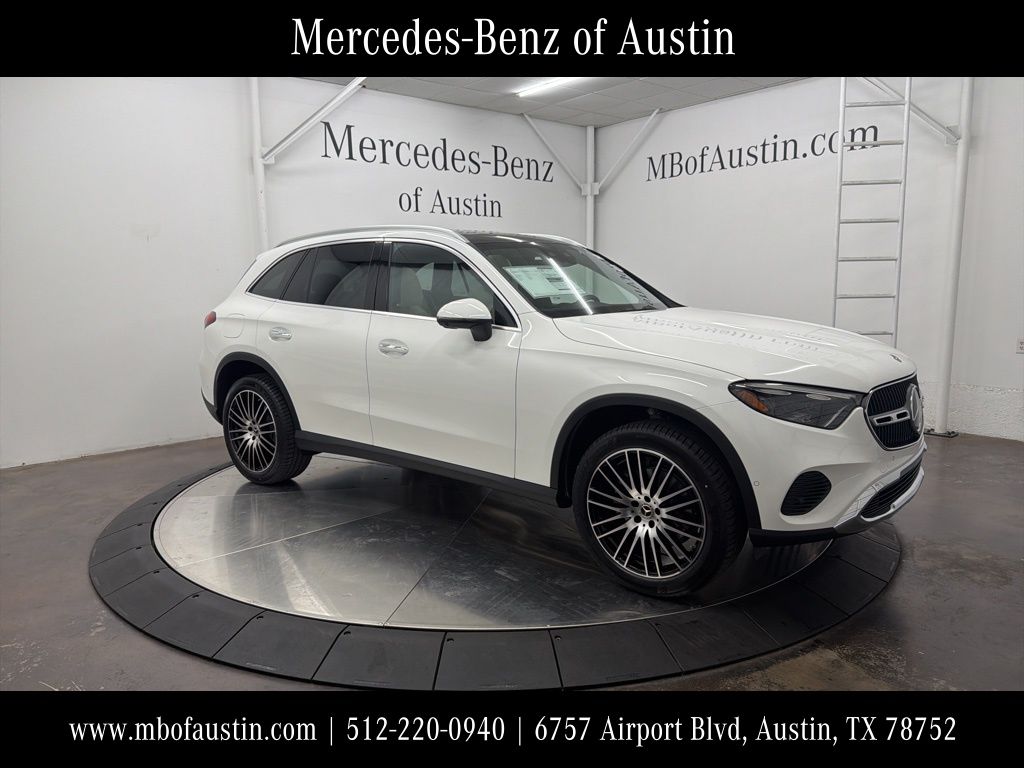 2026 Mercedes-Benz GLC Base's photo