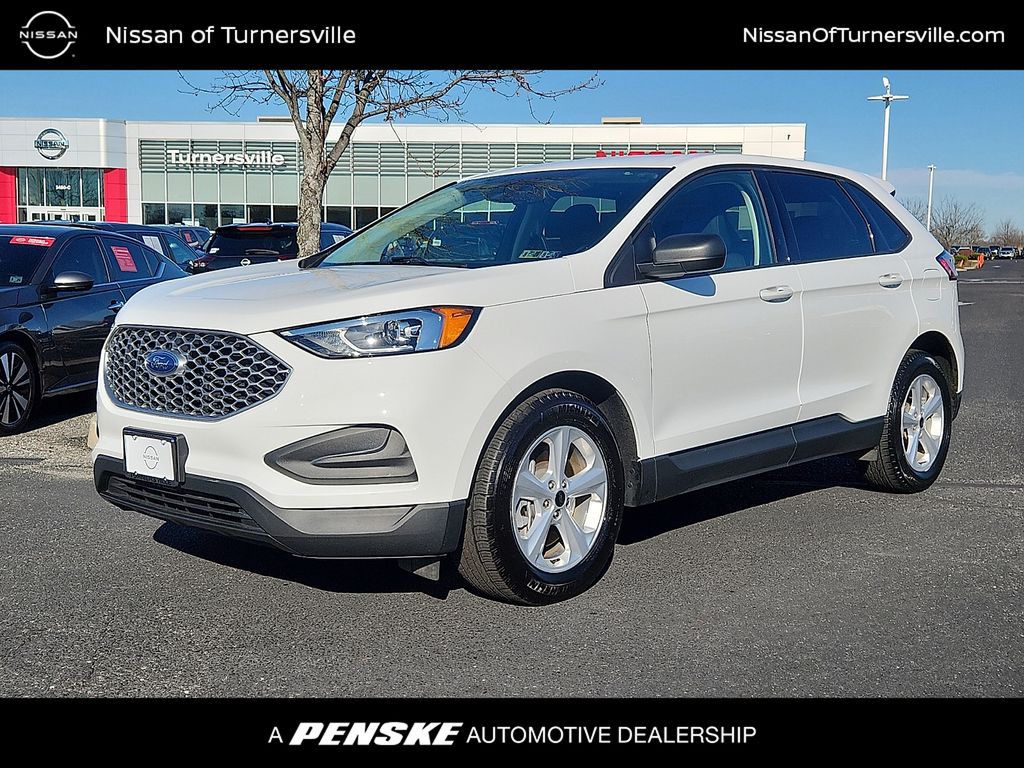 2024 Ford Edge SE's photo