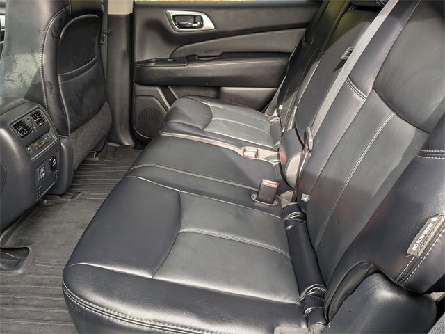 2018 Nissan Pathfinder SL photo 30