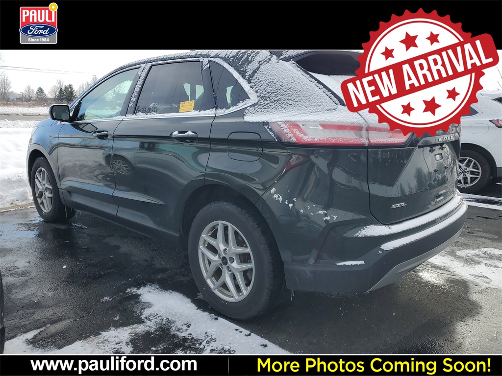 2023 Ford Edge SEL photo 3