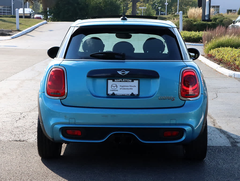 2016 Mini Cooper Hardtop 4 Door S photo 4