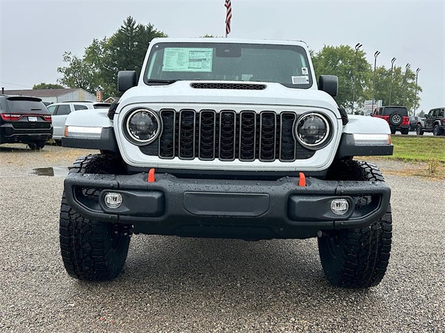2025 Jeep Gladiator Mojave photo 2