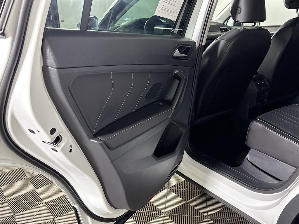2024 Volkswagen Tiguan SE Wolfsburg Edition photo 15