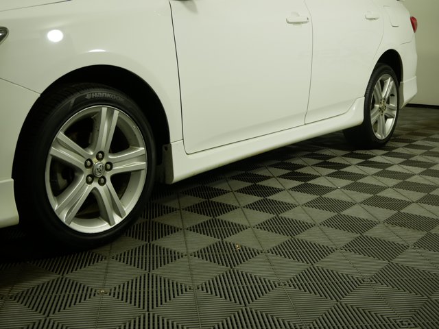 Used 2013 Toyota Corolla S with VIN 2T1BU4EE4DC948079 for sale in Coeur d'Alene, ID