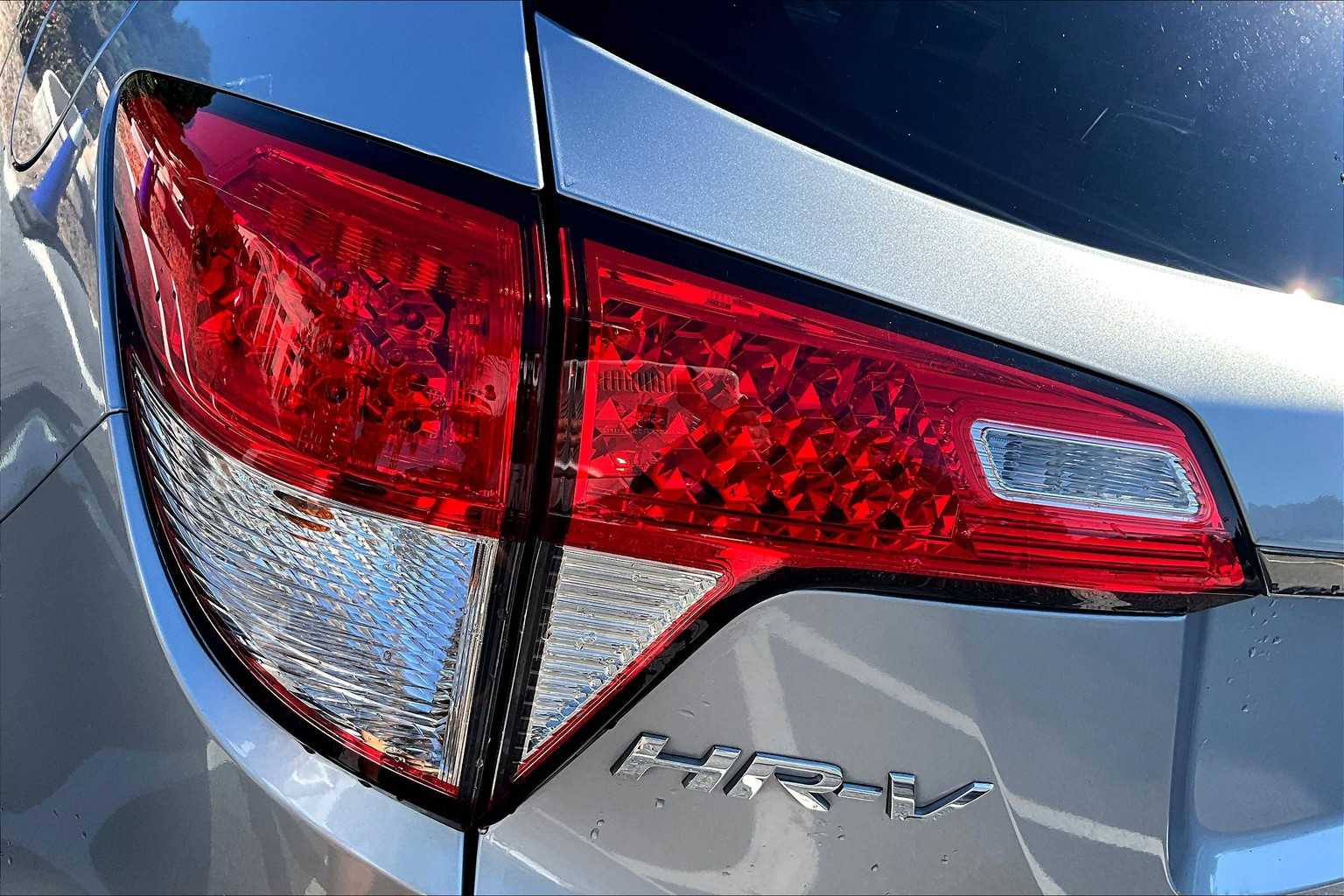 2022 Honda HR-V EX photo 24
