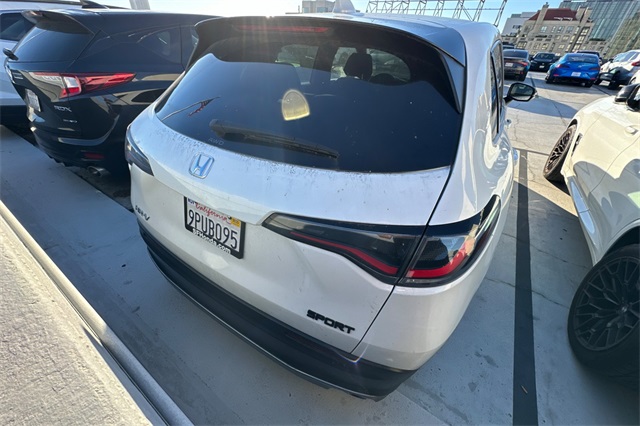 2025 Honda HR-V Sport photo 3